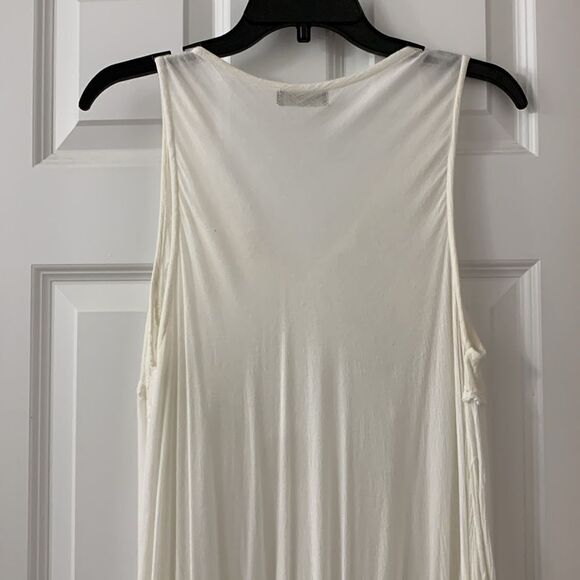 Feelings Free Size white freeflow dress asymmetrical w/cheesecloth like material - Picture 4 of 10